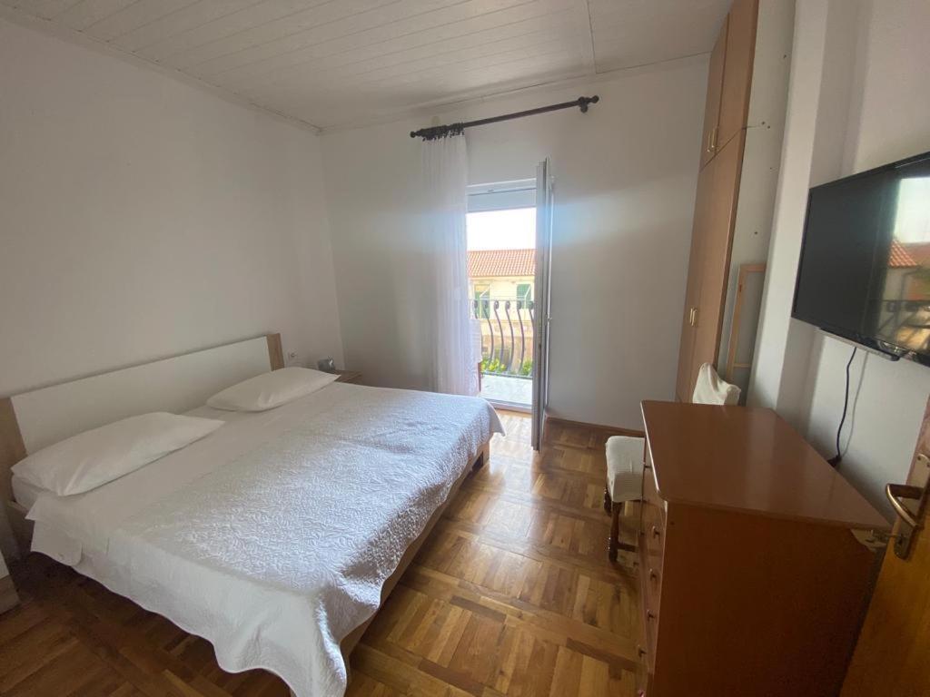 Duje & Roko Apartments Šibenik Extérieur photo