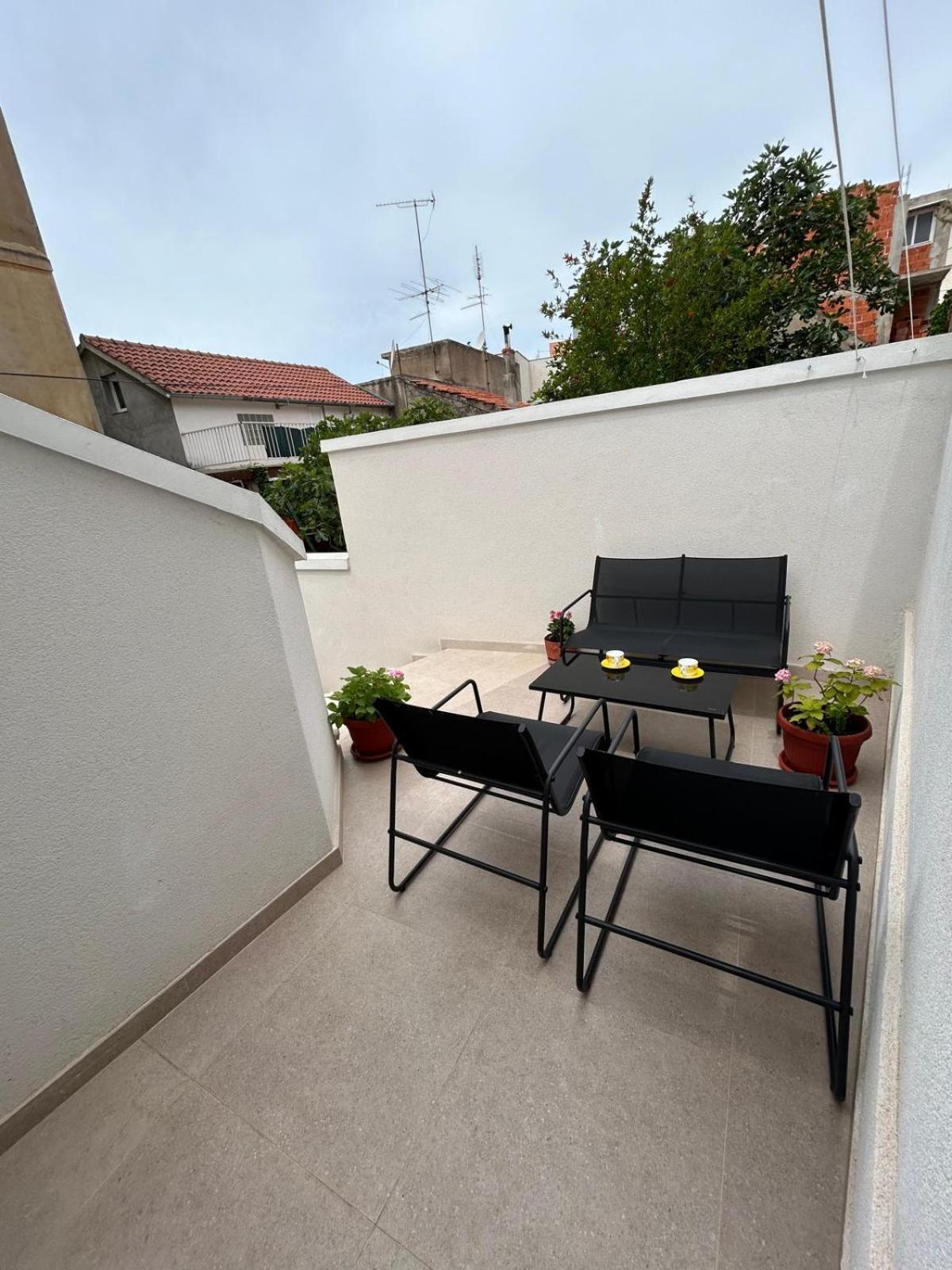 Duje & Roko Apartments Šibenik Extérieur photo