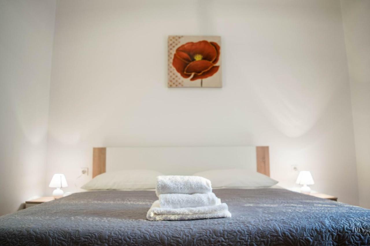 Duje & Roko Apartments Šibenik Extérieur photo